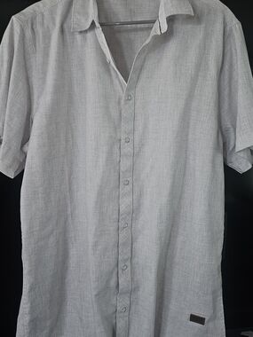 Outpost Makers Men's Light Gray Short-Sleeve Button-Up Shirt
